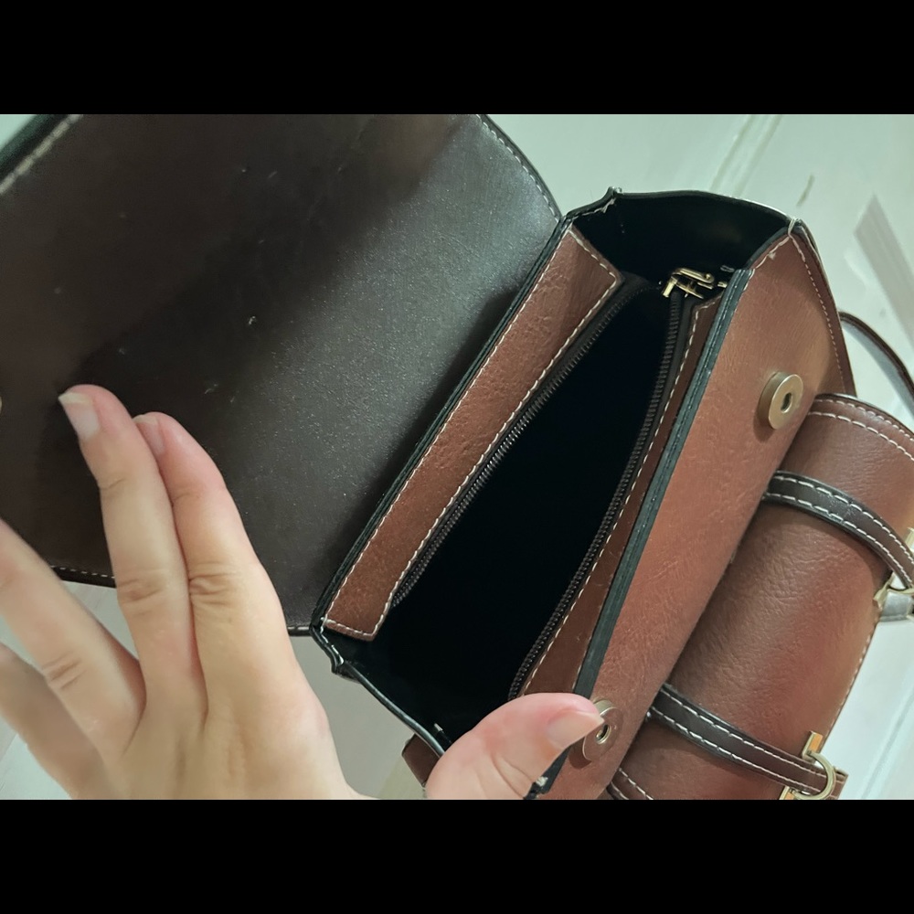 Bee-themed fashion backpack, mini, leather - Picture 8 of 8